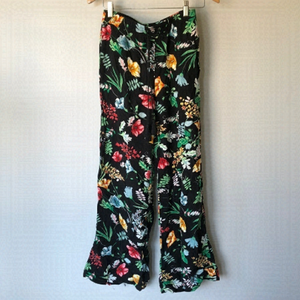 Revamped | wide leg floral high waist pants